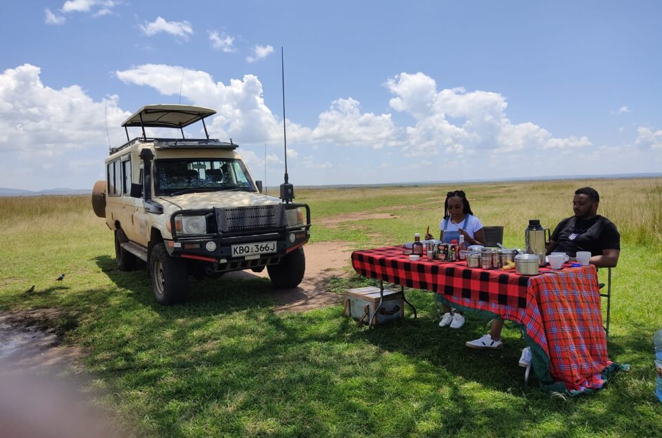 – Safari Vehicle Hire to Masai mara