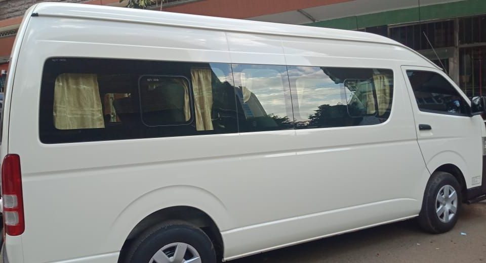 Kenya Mini Bus hire 14 seat